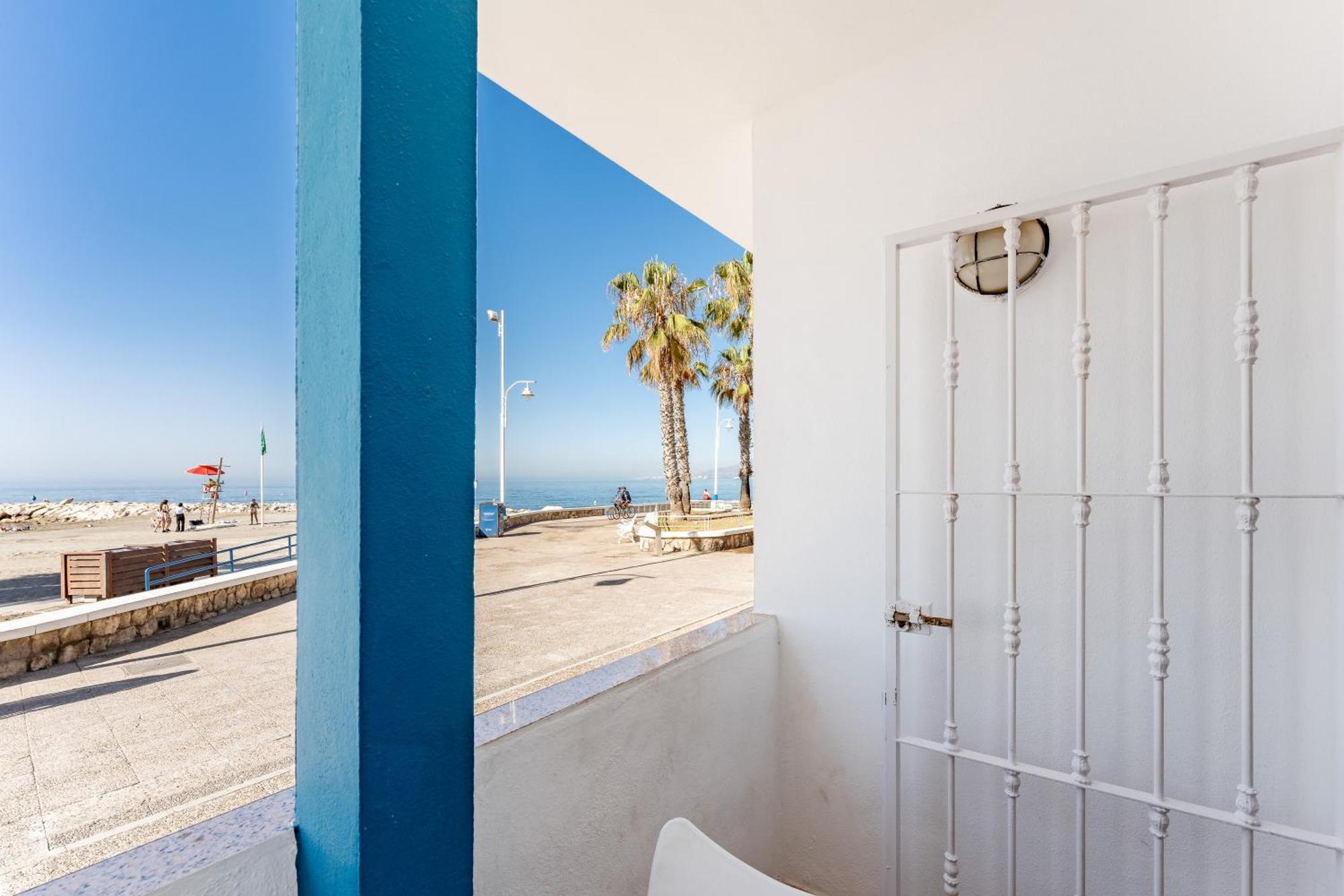 A La Orilla Del Mar, Pedregalejo Daire Rincón de la Victoria Dış mekan fotoğraf