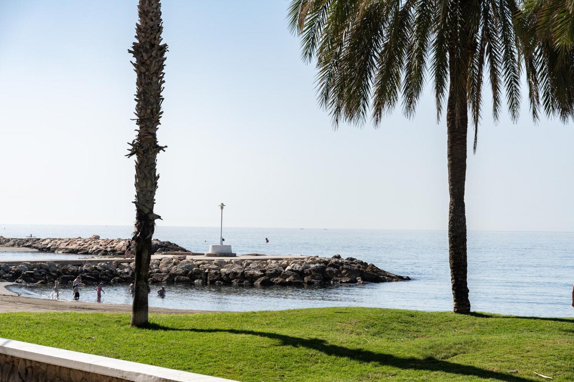 A La Orilla Del Mar, Pedregalejo Daire Rincón de la Victoria Dış mekan fotoğraf
