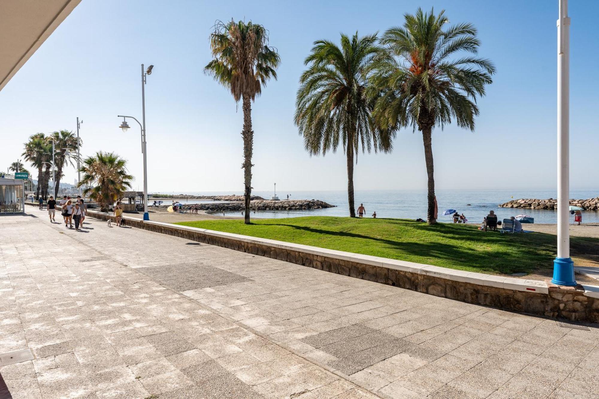 A La Orilla Del Mar, Pedregalejo Daire Rincón de la Victoria Dış mekan fotoğraf